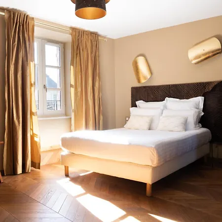 Hotel Demeures & Chateaux De La Tour - & Restaurants - Auvergne 4*